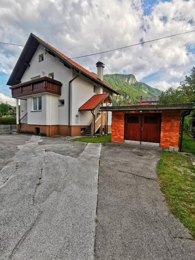 Apartmaji Tomsic موجسترانا المظهر الخارجي الصورة