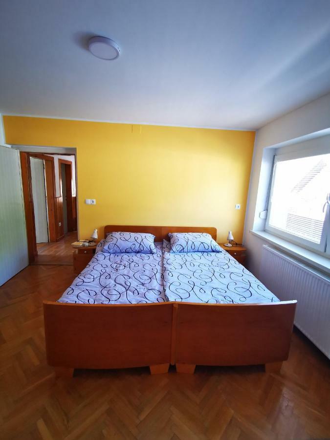 Apartmaji Tomsic موجسترانا المظهر الخارجي الصورة